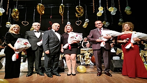 Çanakkale Belediyesi Türk Sanat Müziği Korosu'ndan Yeni Yıla Merhaba Konseri