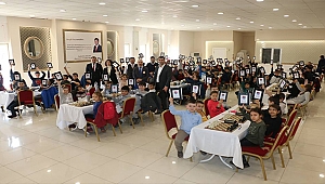 BAYRAMİÇ BELEDİYESİ SATRANÇ TURNUVASINA YOĞUN İLGİ