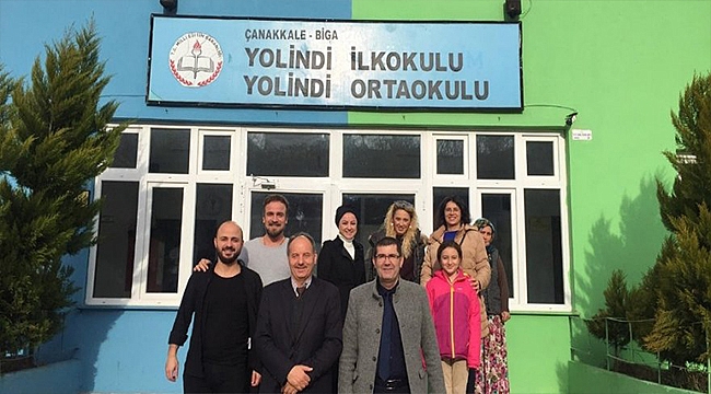 BİGA'DA ÖĞRENCİLERE GİYİM VE KIRTASİYE YARDIMI