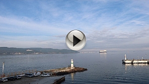 ÇANAKKALE BOĞAZI SİS SEBEBİYLE GEMİ TRAFİĞİNE KAPATILDI