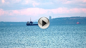 GEMİ KAPTANI KAMARASINDA ÖLÜ BULUNDU!