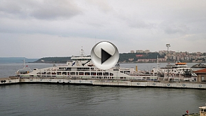 GÖKÇEADA'DA FERİBOT SEFERLERİNE 'FIRTINA ENGELİ'