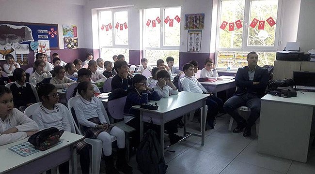 TEMİZLİK FAALİYETLERİNE İLİŞKİN BİLGİLENDİRMELER SÜRÜYOR