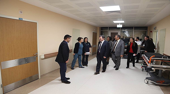 Vali Orhan TAVLI'dan Yılbaşında Hastane Ziyareti