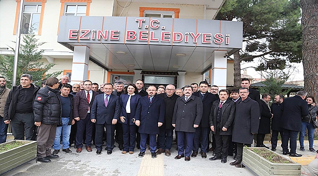 VALİ ORHAN TAVLI, EZİNE BELEDİYESİNİ ZİYARET ETTİ