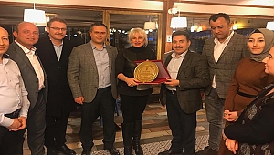 ADAYLARDAN TEŞEKKÜR YEMEĞİ