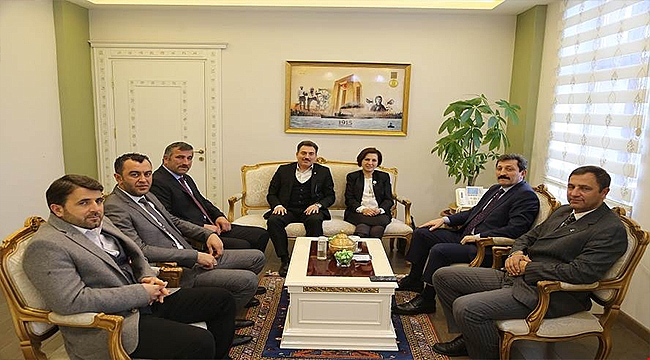 AK PARTİ ÇANAKKALE MERKEZ İLÇE İL GENEL MECLİSİ ADAYLARINDAN VALİLİĞE ZİYARET