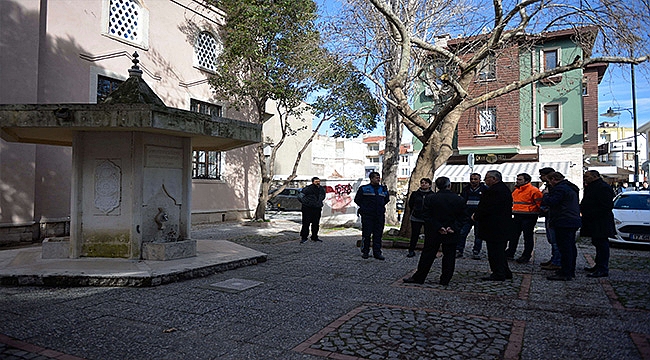 BAŞKAN GÖKHAN FATİH CAMİİ ÇEVRESİNDE İNCELEMELERDE BULUNDU