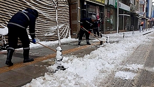 BELEDİYENİN KARLA MÜCADELESİNE TAM NOT