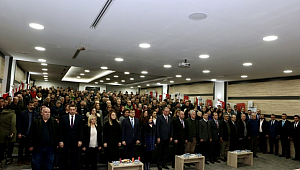 BİGA'DA İSMAİL IŞIK COŞKUSU SALONA SIĞMADI