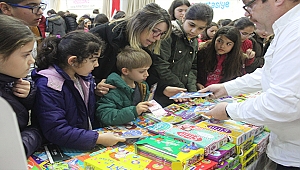 ÇAN BELEDİYESİ 5. KİTAP FUARI YOĞUN KATILIMLA AÇILDI