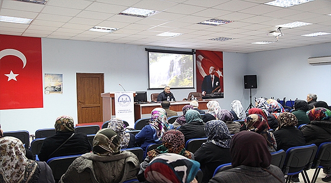 ÇANAKKALE 1. TUR UMRECİLERİNE SEMİNER YAPILDI