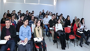 ÇANAKKALE BAROSU STAJYER AVUKATLARLA YENİ YILIN İLK TOPLANTISI GERÇEKLEŞTİRDİ