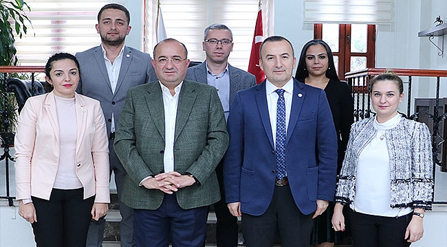 ÇANAKKALE BELEDİYE BAŞKAN ADAYI AYHAN GİDER'DEN ÇANAKKALE BAROSU'NA ZİYARET