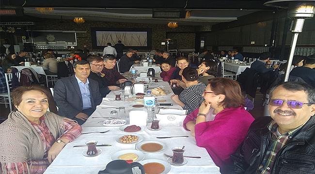 "ÇANAKKALE'DE KAZANMAK" İÇİN ÇALIŞANLARA KARŞILIK, "ÇANAKKALE'NİN KAZANMASI" İÇİN ÇALIŞMAK.