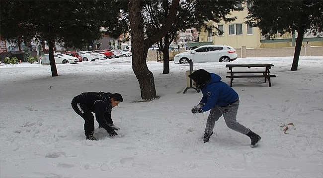 ÇANAKKALE'DE OKULLAR İL GENELİNDE TATİL EDİLDİ