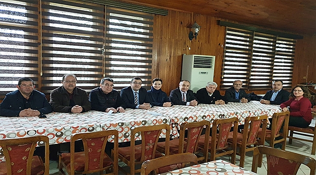 CHP ÇAN BELEDİYE BAŞKAN ADAYI ÖZ, ESKİ ÇAN İLÇE BAŞKANLARIYLA BULUŞTU