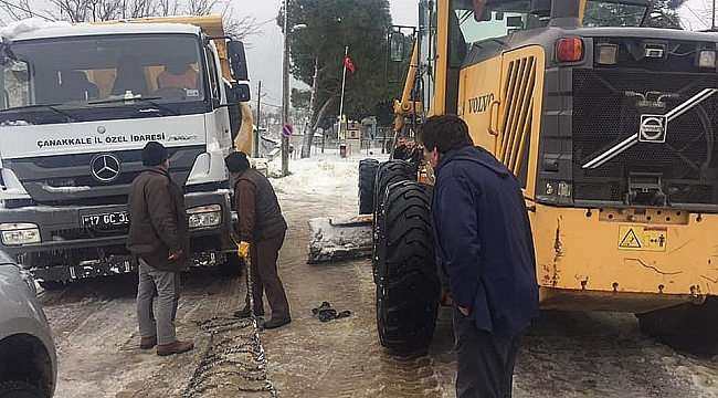 KAPANAN 36 KÖY YOLU AÇILMAYA DEVAM EDİLİYOR