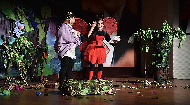 KAYIP PRENS İLE UÇ UÇ BÖCEĞİ ÇOCUKLAR İÇİN SAHNELENDİ