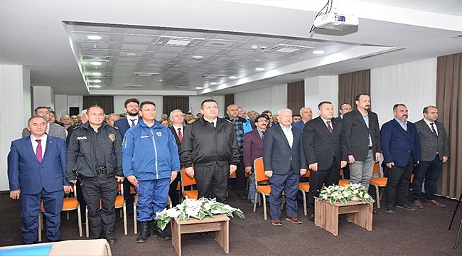 LAPSEKİ'DE "TROYA HAZİNELERİ ASIRLIK HASRET" BELGESELİ İZLENDİ