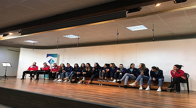 A TAKIMI, ÖĞRENCİLERLE BULUŞTU