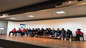 A TAKIMI, ÖĞRENCİLERLE BULUŞTU