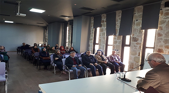 AVRUPA´DAN GELEN ÖĞRENCİLER ŞEHİTLİKLERİ GEZDİ