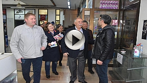 BAŞKAN'DAN ERKEN SAATTE ESNAF GEZİSİ