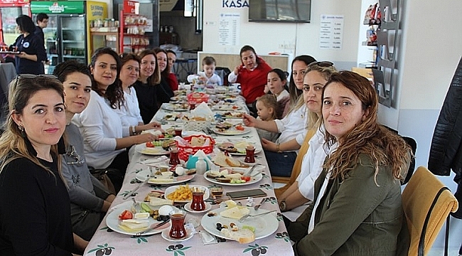 BİGA ADD'DEN 8 MART KAHVALTISI