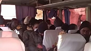 BİGA'DA 24 KAÇAK GÖÇMEN İLE 4 ORGANİZATÖR YAKALANDI