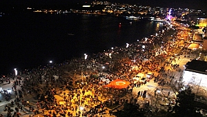BÜYÜK COŞKU FENER ALAYI BU AKŞAM