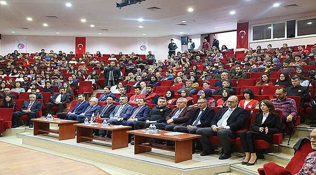 ÇANAKKALE VE ÇEVRESİNİN GÜNCEL DEPREM AKTİVİTESİ VE YAPILAN ÇALIŞMALAR PANELİ YAPILDI