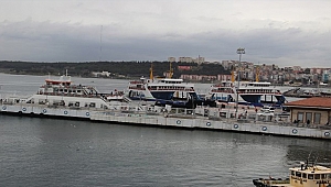 FERİBOT SEFERLERİNE FIRTINA ENGELİ