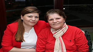 KADIN AVUKATLAR,DÜNYA KADINLAR GÜNÜ'NDE BİRARAYA GELDİ