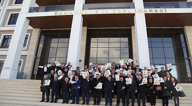 KÖY VE MAHALLE MUHTARLARIYLA ÇANAKKALE'NİN BÜYÜK PROJELERİ DEĞERLENDİRİLDİ