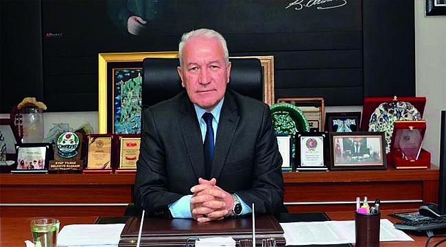 LAPSEKİ YENİDEN EYÜP YILMAZ'DA!