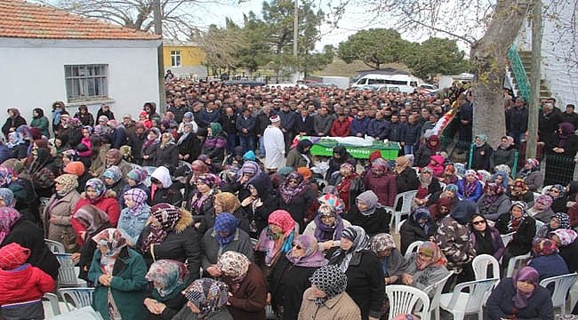 TRAFİK KAZASINDA HAYATINI KAYBEDEN ÖĞRENCİ GÖZ YAŞLARI İÇİNDE TOPRAĞA VERİLDİ