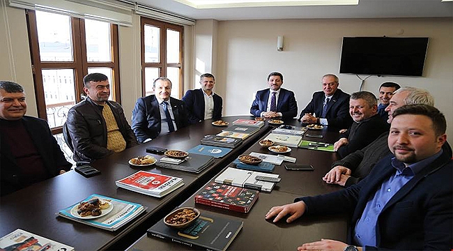 VALİ ORHAN TAVLI'DAN MÜSTAKİL SANAYİCİ VE İŞADAMLARI DERNEĞİ ÇANAKKALE ŞUBESİNE ZİYARET