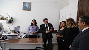 VALİ ORHAN TAVLI, VALİLİK PERSONELİNİN DÜNYA KADINLAR GÜNÜNÜ KUTLADI