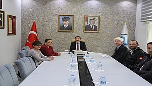 1915 ÇANAKKALE SPOR KULÜBÜNDEN VALİLİĞE ZİYARET