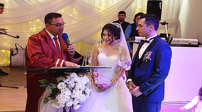 BAŞKAN ERDOĞAN İLK NİKAHINI KIYDI