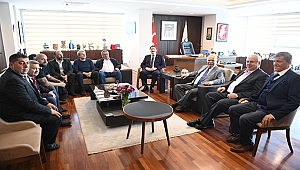 BAŞKAN GÖKHAN, TEBRİK ZİYARETLERİNİ KABUL EDİYOR