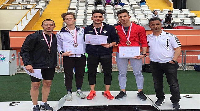 BELEDİYESPORLU OĞUZ'DAN ATLETİZM ŞAMPİYONASINDA TÜRKİYE 2.'LİĞİ GELDİ