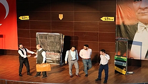 ÇANAKKALE BAROSU "OTOGARGARA"YI TİYATRO SEVERLERLE BULUŞTURDU