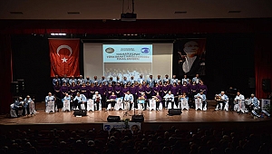 ÇANAKKALE BELEDİYESİ TEOMAN ALPAY SANAT MÜZİĞİ KOROSU FİNAL KONSERİNİ VERDİ