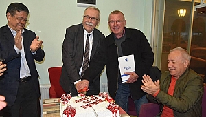 ÇANAKKALE HALKI BAŞKANINA DOĞUM GÜNÜ HEDİYESİ VERDİ