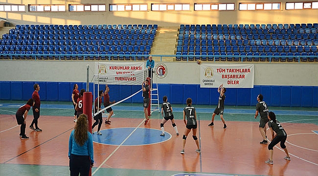 ÇANAKKALE VOLEYBOL TUNUVASI SONUÇLANDI