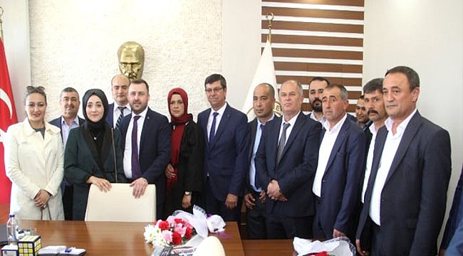 EZİNE BELEDİYE BAŞKANI GÜRAY YÜKSEL GÖREVE BAŞLADI