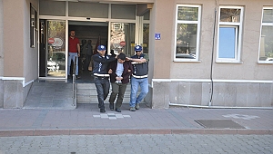 İNSAN KAÇAKÇISI ÇANAKKALE'DE BİR MARKET SAHİBİ