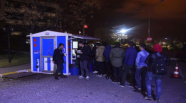 KÜTÜPHANEDE 'SICAK ÇORBA' MOLASINA DAVETLİSİNİZ